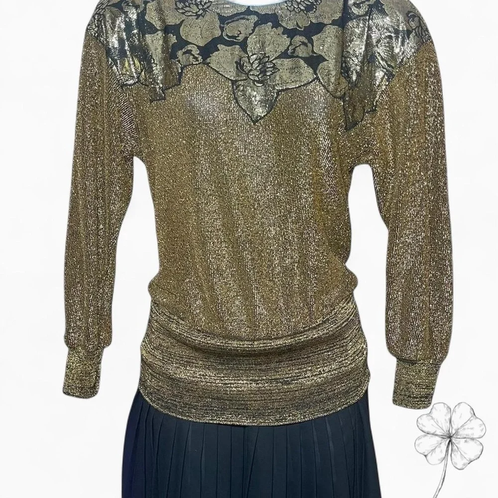 Luxurious Gold and Black Long Sleeve Dress - Picture 2 of 5